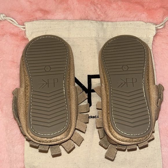 NWT Freshly Picked mini sole II Moccasins - Picture 3 of 3